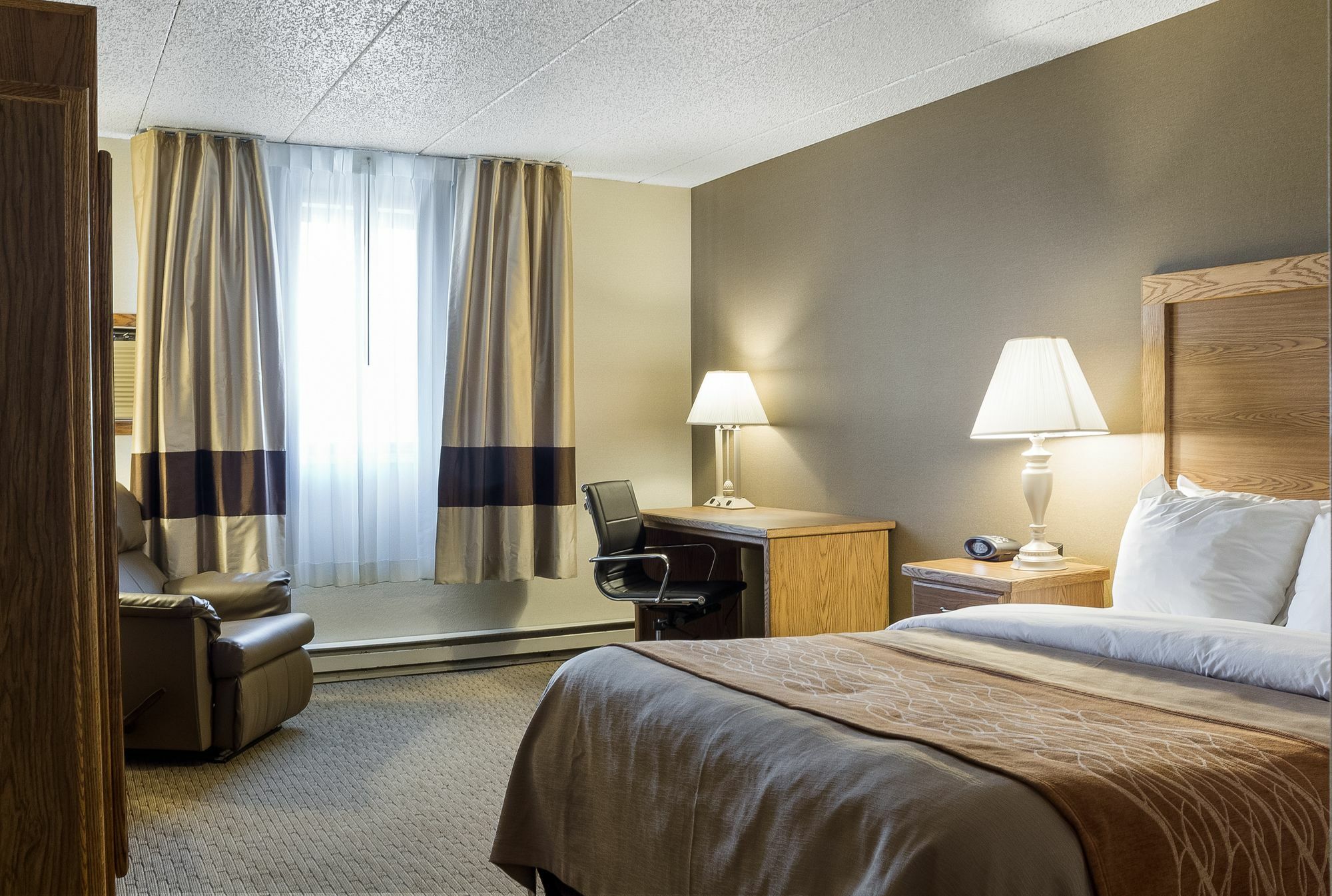 Quality Inn Bismarck I-94 المظهر الخارجي الصورة